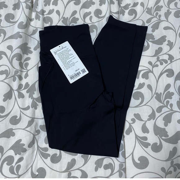 BRAND NEW Lululemon Base Pace High-Rise Tight 25" - Picture 6 of 8